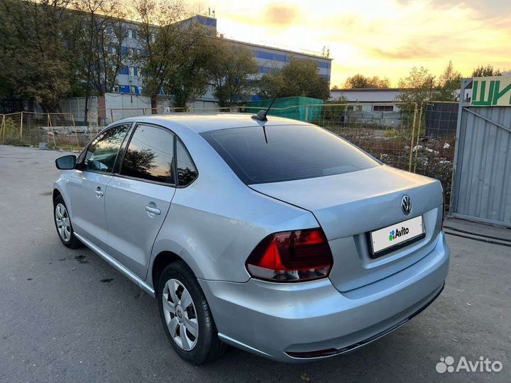 Volkswagen Polo 1.6 AT, 2017, 300 000 км