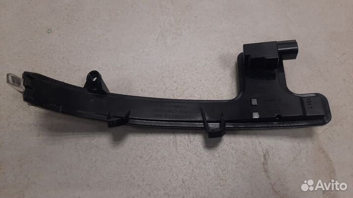 Повторитель указателя поворота в зеркало левое