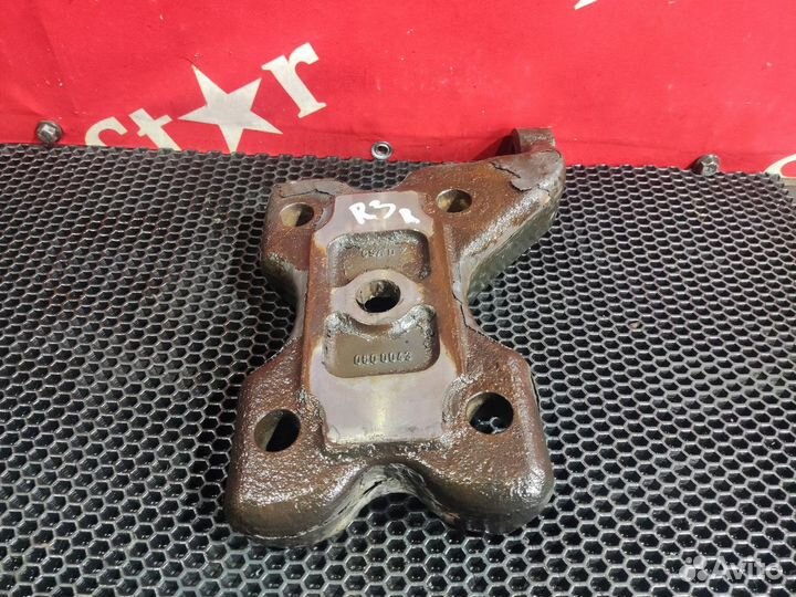 Кронштейн амортизатора задний правый