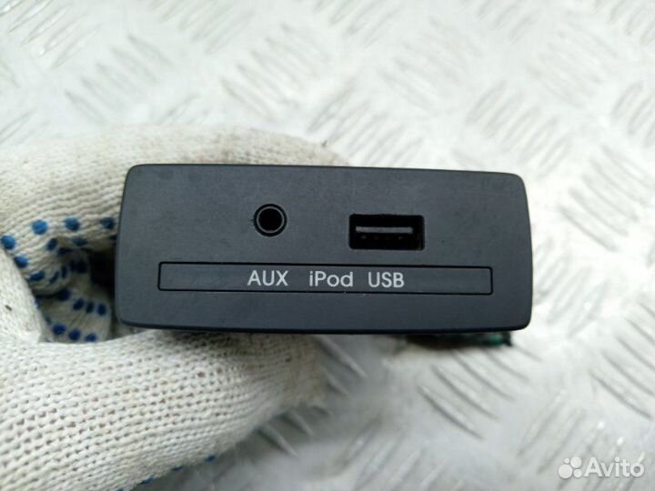 Разъем USB Kia Soul AM 1.6 G4FC 126 Л.С 2009