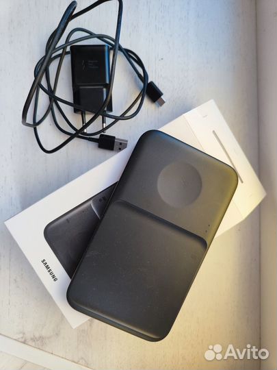 Беспроводная зарядная станция Samsung EP-P4300