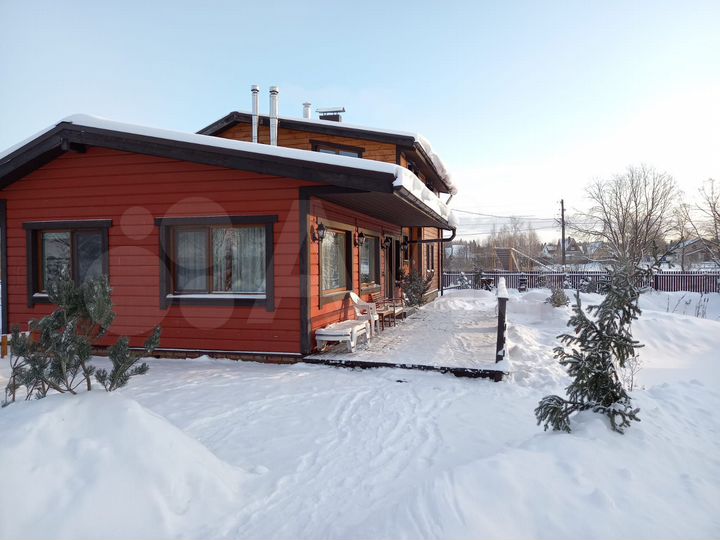 Коттедж 170 м² на участке 30 сот.