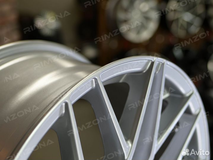 Литые диски Vorsteiner R19 для Skoda. Рассрочка