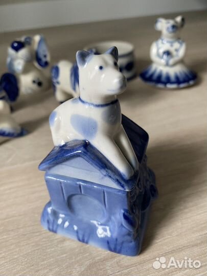 Фарфоровые статуэтки