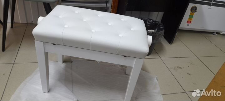 Банкетка для пианино регулируемая