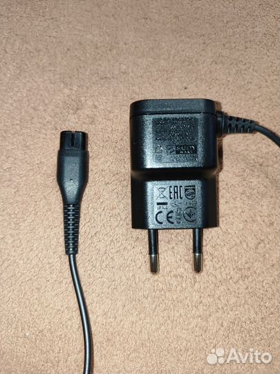 Бритва электрическая philips новая