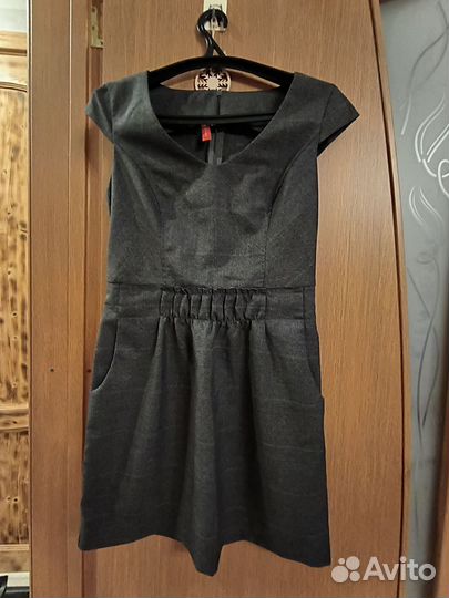 Платья женские повседневные/ деловые