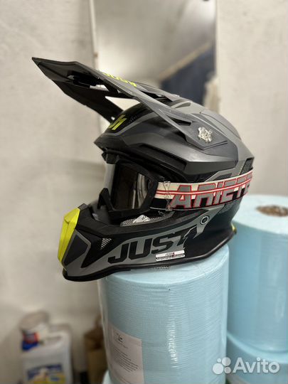 Кроссовая экипировка