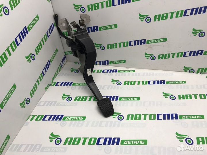 Педаль сцепления Mazda 3 BP PE / P5 2019