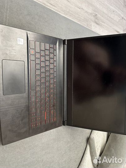 Игровой ноутбук MSI MS-16W2