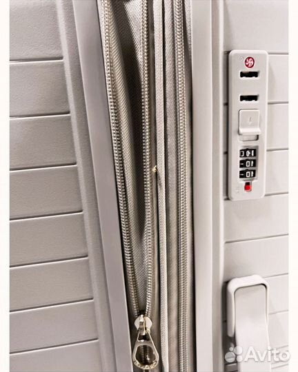 Чемодан на колесах размер s ручная кладь