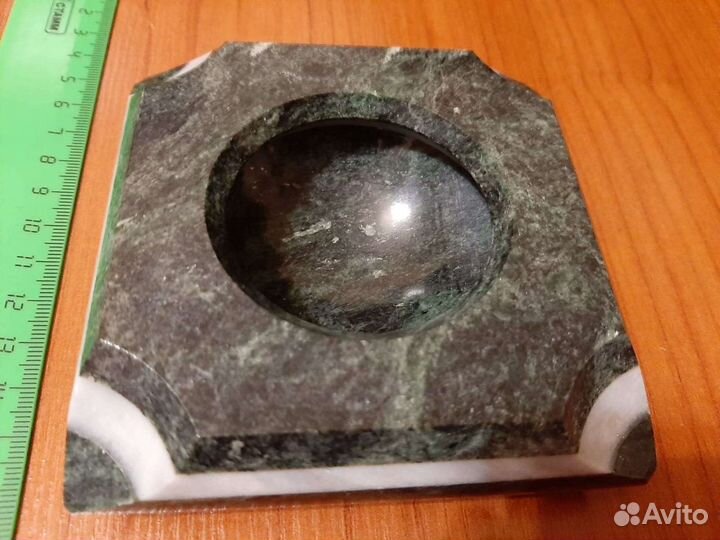 Пепельница, офиокальцит