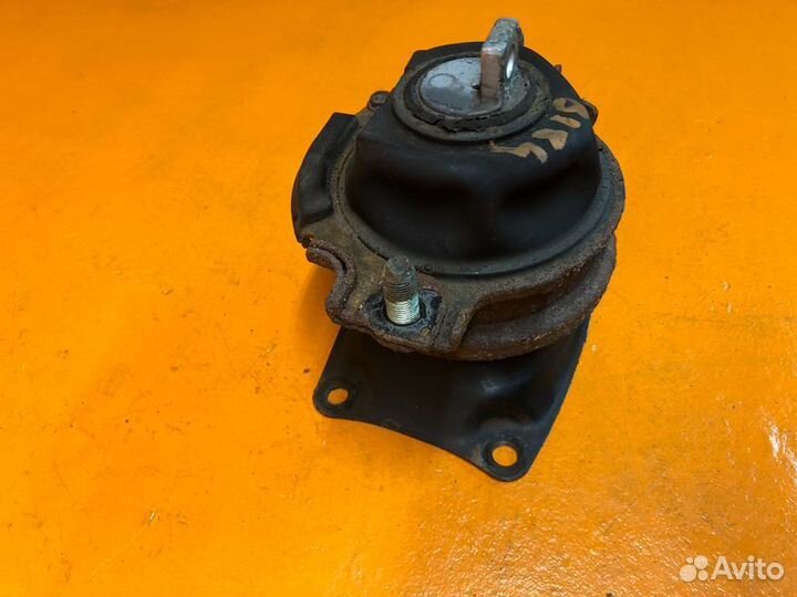 Подушка двигателя передняя Honda Crosstour 2010