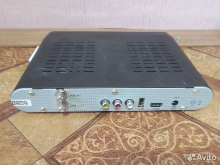 Цифровой спутниковый ресивер (GS 8306)