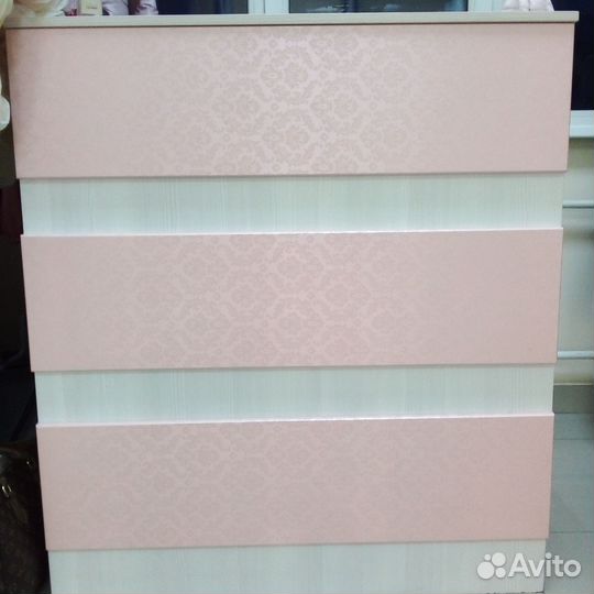 Стойка ресепшн