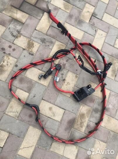 Плюсовой провод аккумулятора Bmw 7 E66 4.4