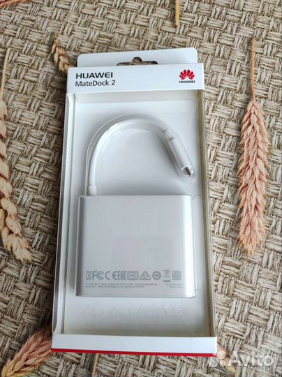 USB-хаб Док-станция huawei MateDock2 USB-C