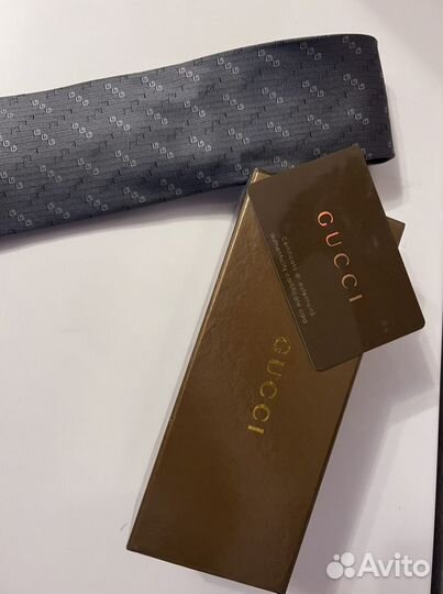 Галстуки Gucci и Louis Vuitton