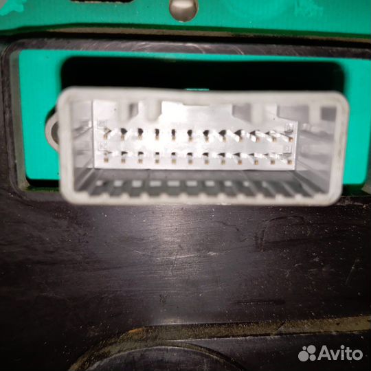 Щиток приборов логан