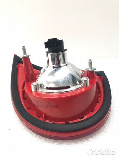 Фонарь крышки багажника (внутренний) задний левый