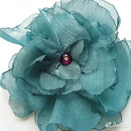 Брошь цветок ручной работы
