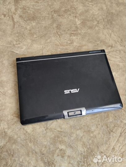 Ноутбук asus