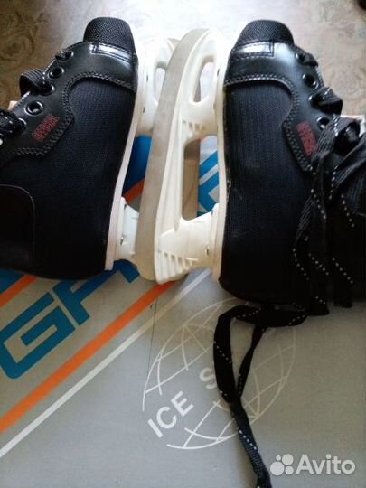 Хокейные коньки gllenn