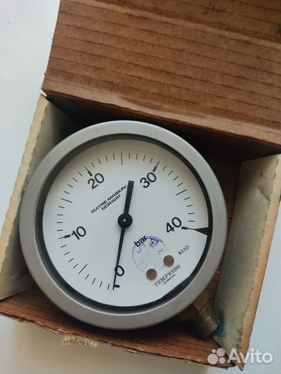 Стенд для настройки манометров