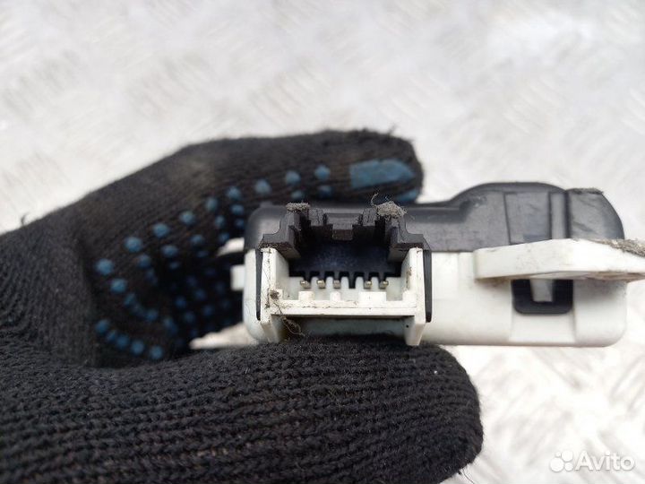 Моторчик заслонки печки Nissan Navara D40 3.0