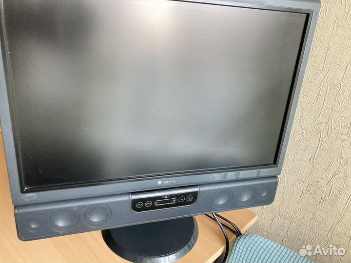 Продаю монитор