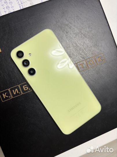 Samsung Galaxy A54, 8/256 ГБ