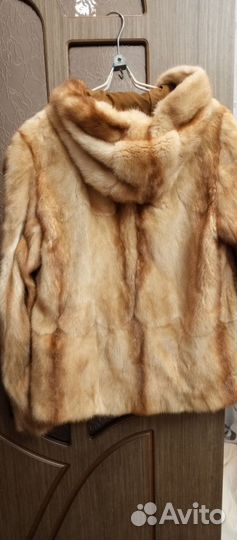 Шуба женская натуральная 46