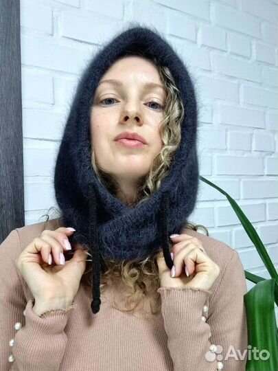 Капор женский