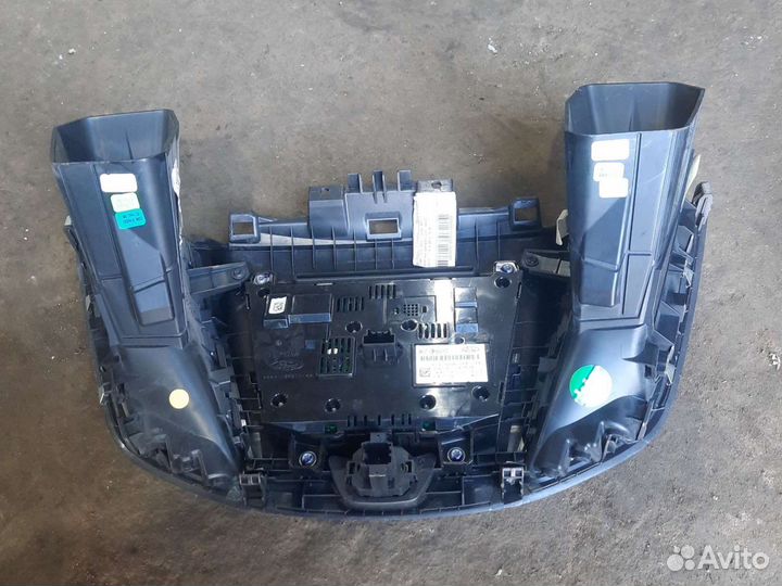 Радио панель на Ford Transit 15-21год