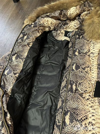 Пуховик зимний женский