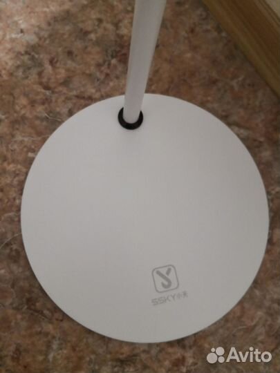 Напольная стойка для телефона. Штатив