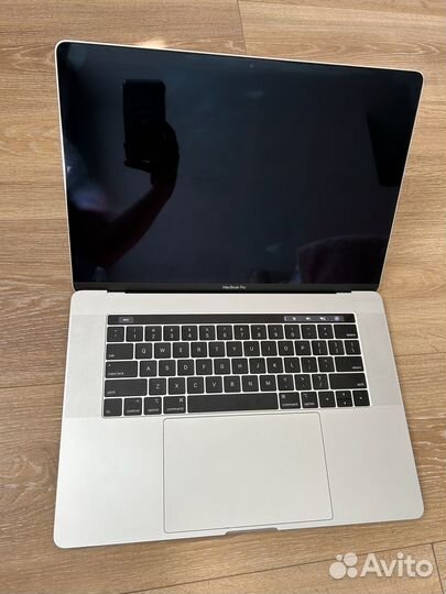 Apple MacBook Pro 15-inch 2019 16/256Gb