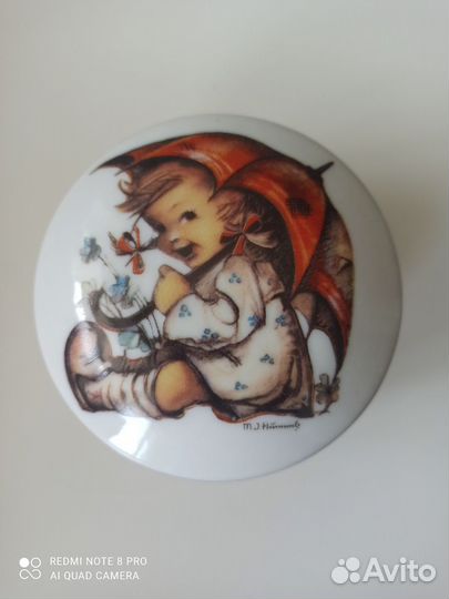 Фарфоровая шкатулка. Германия. Hummel