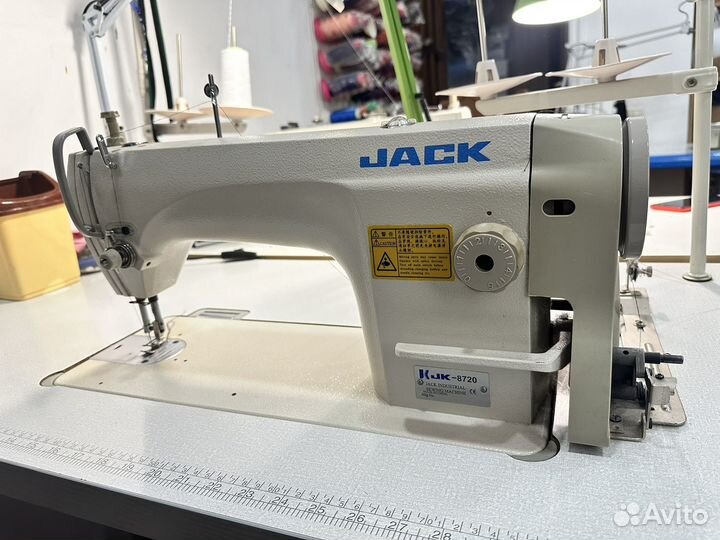 Швейная машина jack