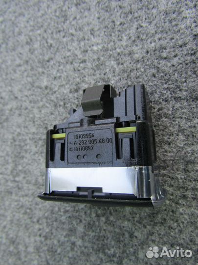 Кнопка стеклоподъемника Mercedes A2929054800