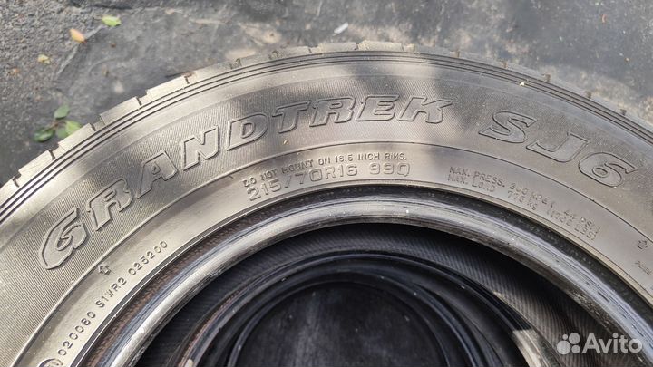 Dunlop Grandtrek SJ6 215/70 R16