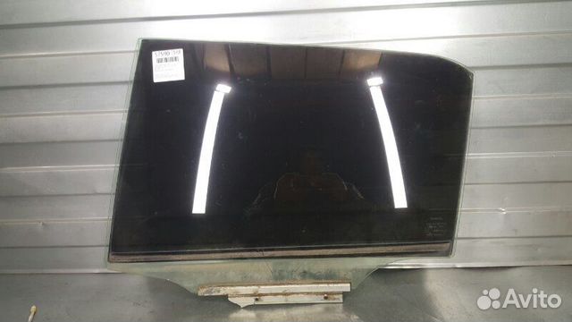 Стекло двери заднее левое Toyota Auris ZZE150