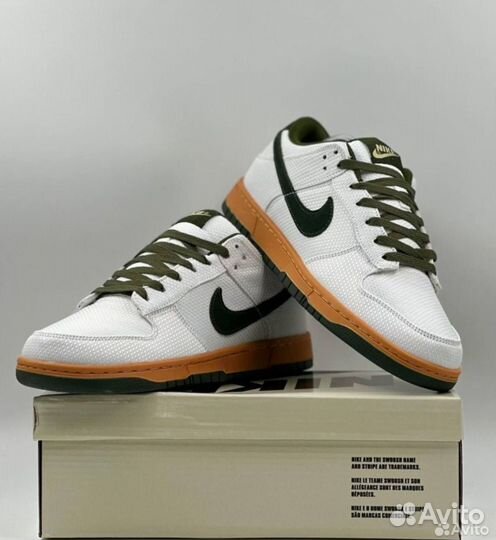 Кроссовки Nike SB Dunk Low