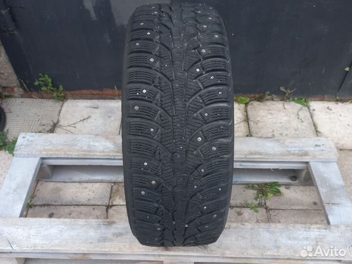 Nokian Tyres Hakkapeliitta 5 215/50 R17