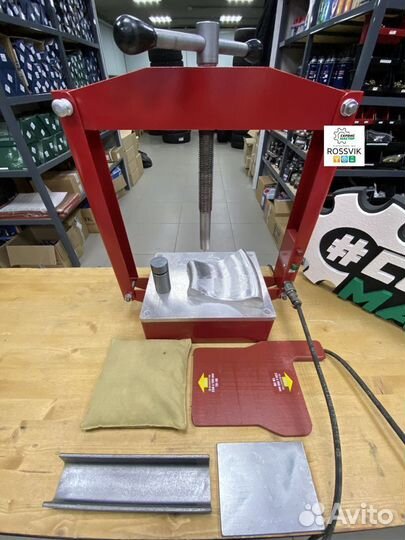 Вулканизатор для ремонта шин настольный вэ-001