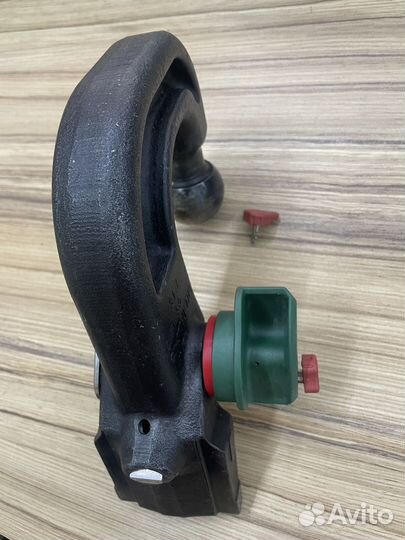 Фаркоп оригинальный на Land rover Discovery 3/4, R