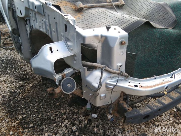 Передняя панель кузова Санг Енг Рекстон