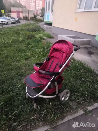 Прогулочная коляска