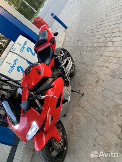 Honda cbr1000rr