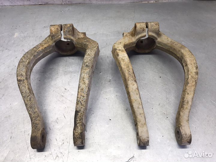 Опора стойки нижней Kia Magentis 2002 г.в